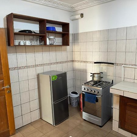 Appartements Modernes, Wifi, Tv - Yaounde, Omnisports Екстериор снимка