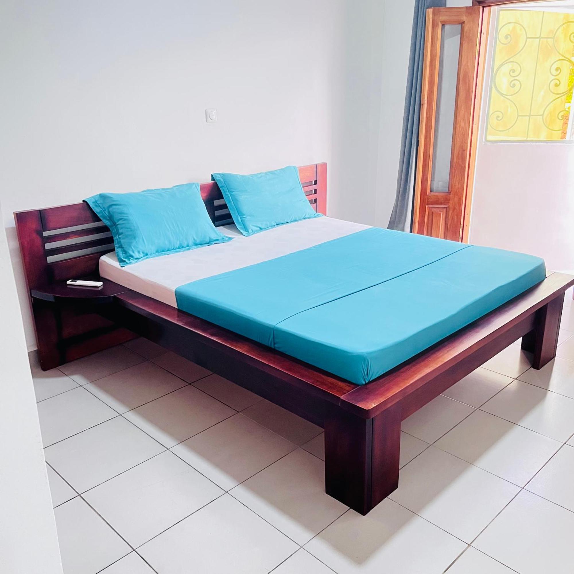 Appartements Modernes, Wifi, Tv - Yaounde, Omnisports Екстериор снимка