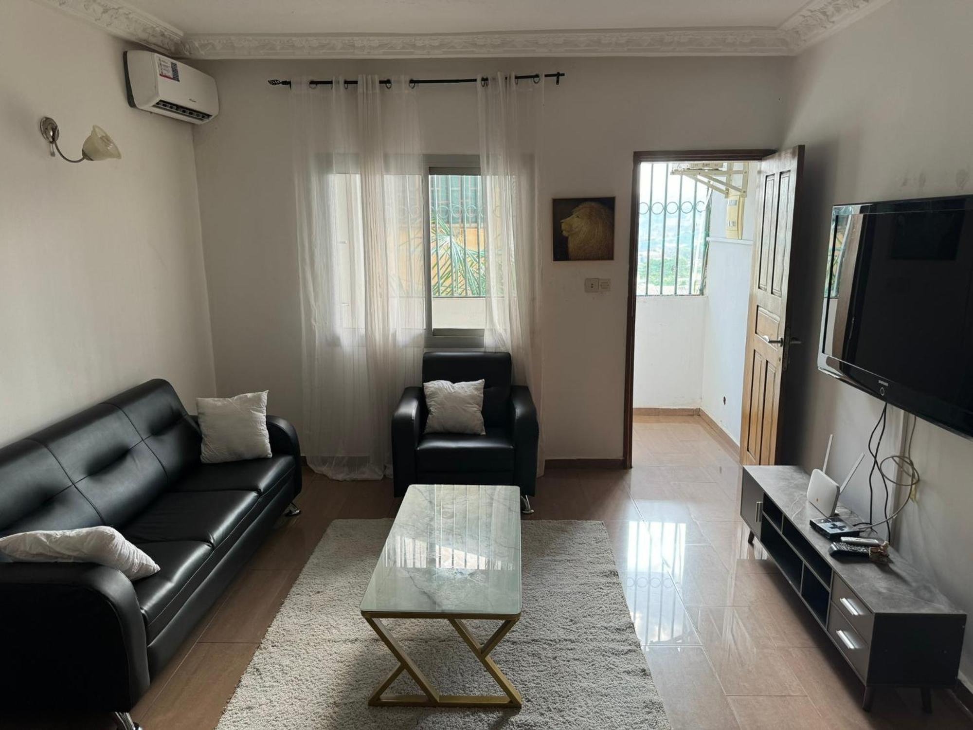 Appartements Modernes, Wifi, Tv - Yaounde, Omnisports Екстериор снимка