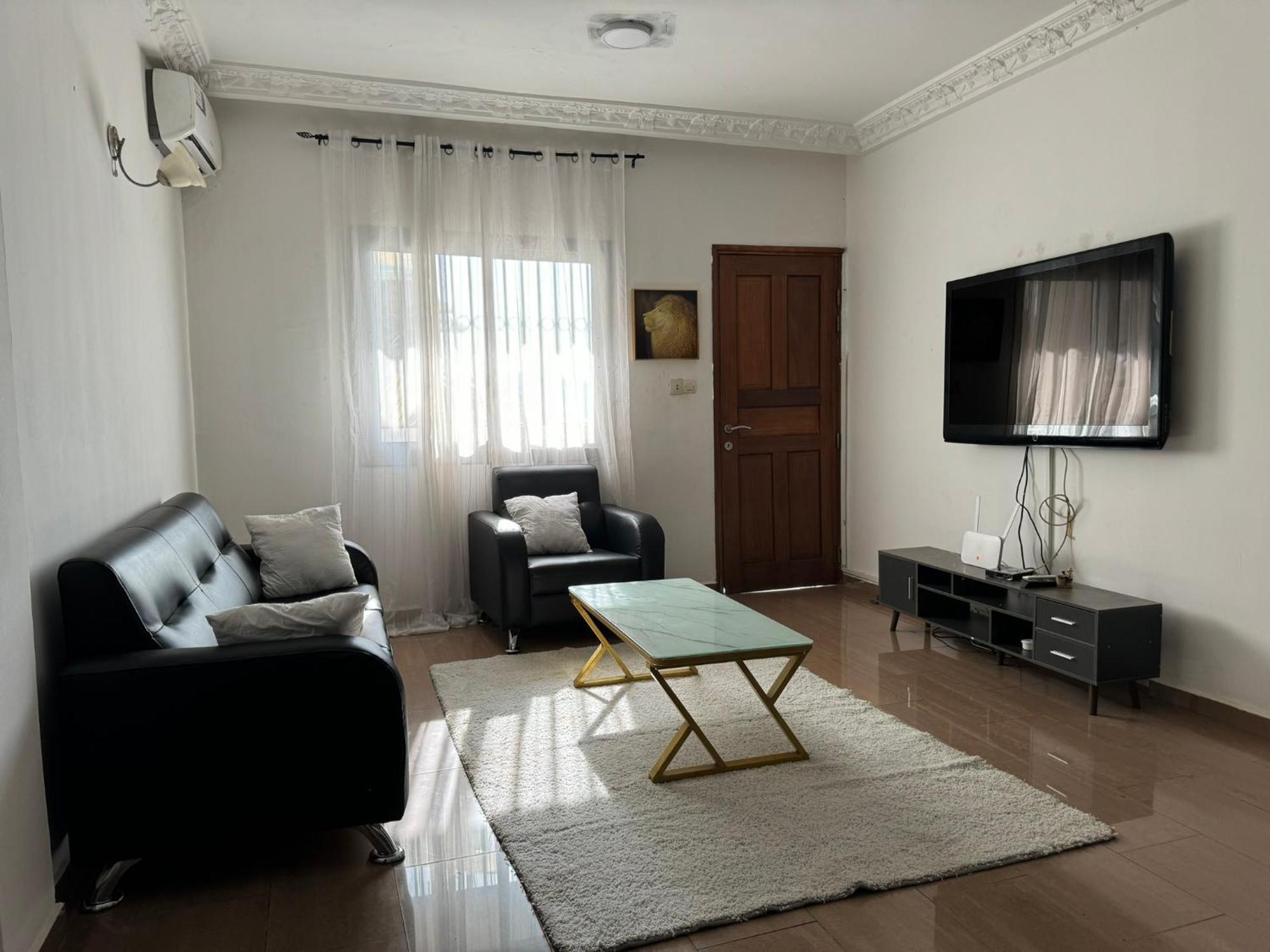 Appartements Modernes, Wifi, Tv - Yaounde, Omnisports Екстериор снимка